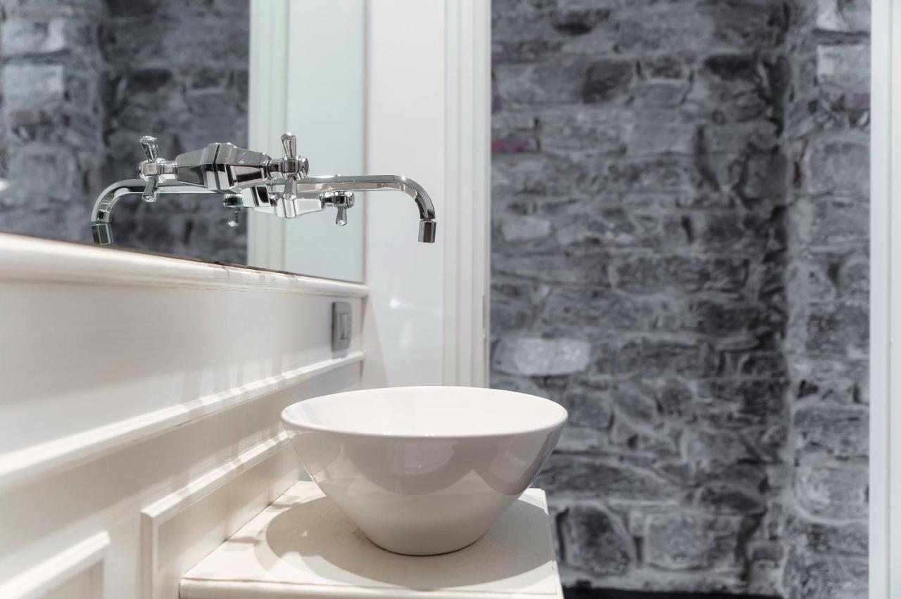 Stunning Central Como Apt By Joivy Exteriör bild